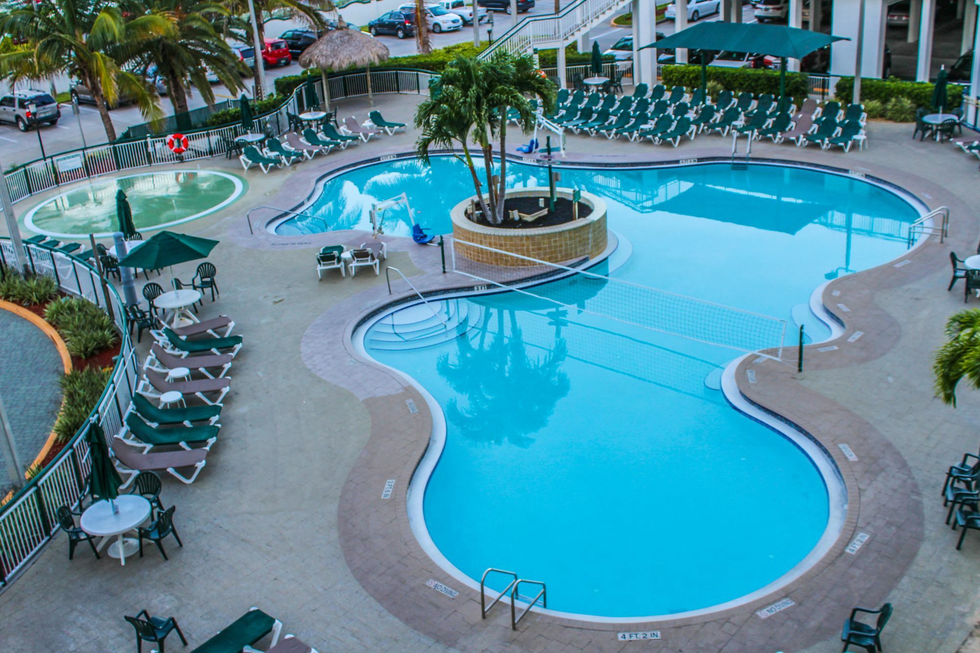 The Resort On Cocoa Beach, A Vri Resort Exterior photo